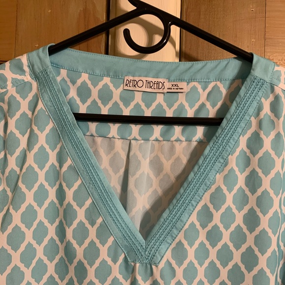 Retro Threads Blouse - Picture 4 of 5